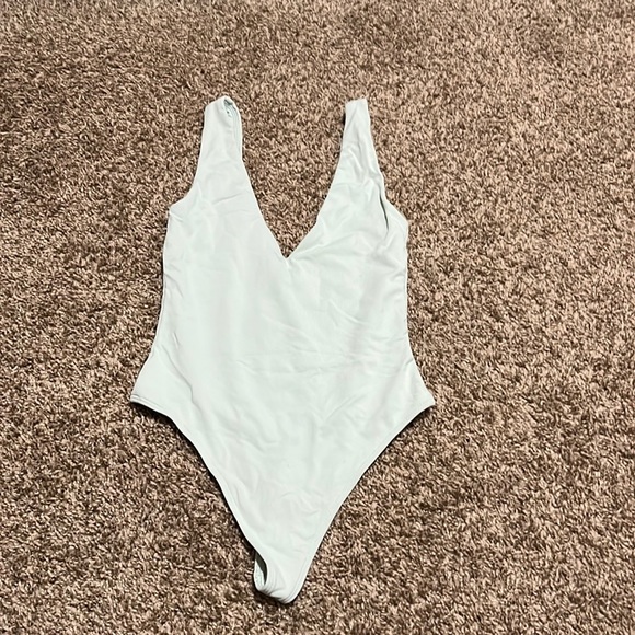 Babaton contour bodysuit - Picture 1 of 2